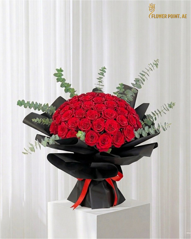 Red Garden rose bouquet